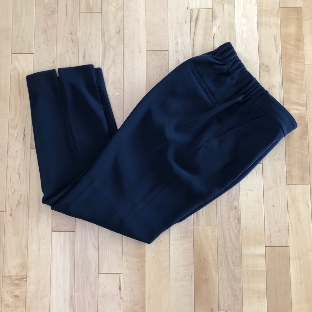 Pull-on easy pant in matte crepe